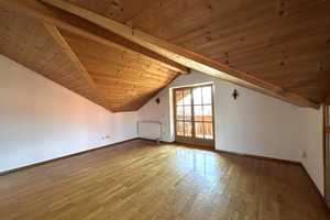 Großweil - Gepflegtes Mehrfamilienhaus in ruhiger Zentrumslage – Garmisch-Partenkirchen (Kreis) – Vorschaubild 6