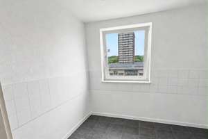 Attraktive 3-Zimmer-Eigentumswohnung mit Balkon und Aufzug in Bremen – Die vollständige Adresse der Immobilie erhältst du vom Anbieter., 28277 Kattenturm, Bremen – Vorschaubild 4