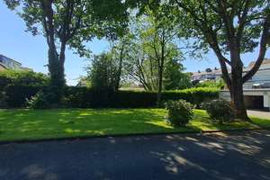 Für Sie saniert! Moderne 2-Zimmerwohnung mit EBK und Gartennutzung! – Die vollständige Adresse der Immobilie erhältst du vom Anbieter., 42657 Burg/Höhscheid, Solingen – Vorschaubild 2