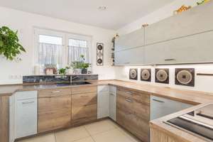 Mit Luftwärmepumpe, Fußbodenheizung, Smart Home usw.: Energieeffizientes Pultdach-Haus in Rehfelde – Die vollständige Adresse der Immobilie erhältst du vom Anbieter., 15345 Rehfelde – Vorschaubild 7