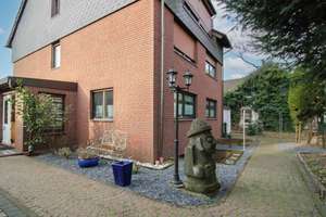 Freistehendes Wohlfühlhaus mit Wintergarten, Kamin & Sauna – Die vollständige Adresse der Immobilie erhältst du vom Anbieter., 45359 Frintrop, Essen – Vorschaubild 11