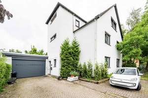 Bremerhaven-Geestemünde // Kernsaniertes Einfamilienhaus mit großzügigem Raumangebot in begehrter Wo
