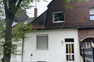 Doppelhaushälfte mit Garten in Duisburg-Rheinhausen
