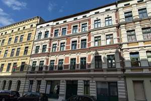 Kapitalanlage Altbaujuwel in Magdeburg: 3-Zimmer-Wohnung mit Balkon in Sudenburg