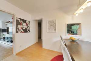 Helle 5-Zimmer-Wohnung im Herzen von Neu-Ulm – direkt an der Donau – Die vollständige Adresse der Immobilie erhältst du vom Anbieter., 89231 Neu-Ulm – Vorschaubild 2