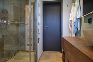 TRAUMHAFT GESTALTETES LANDHAUS - Ihr privater Luxus Retreat mit Seeblick! 450 qm Wohn/Nutz! – Die vollständige Adresse der Immobilie erhältst du vom Anbieter., 82327 Tutzing – Vorschaubild 29
