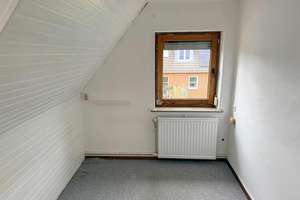 Doppelhaushälfte mit Vollkeller und Garage in Kronshagen – Die vollständige Adresse der Immobilie erhältst du vom Anbieter., 24119 Kronshagen – Vorschaubild 13