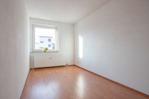 Attraktive 3-Zimmer-Wohnung mit Balkon, Aufzug und Stellplätzen! – Die vollständige Adresse der Immobilie erhältst du vom Anbieter., 33609 Heepen, Bielefeld – Vorschaubild 4