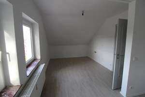 --preiswert-frisch gestrichen+ sauber--hell--Bad mit Fenster-- – Schmalhorststr. 24, 45899 Horst, Gelsenkirchen – Vorschaubild 6