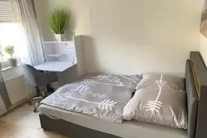 *Tolles Apartment* in bevorzugter Lage/Plagwitz -kompl. neu möbliert mit EBK, Aufzug, Stellplatz, WM – Leipzig – Vorschaubild 3
