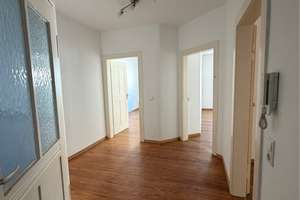 NACHMIETER GESUCHT:  3-Zimmer Wohnung in Stuttgart-Süd mit Balkon – Die vollständige Adresse der Immobilie erhältst du vom Anbieter., 70199 Heslach, Stuttgart – Vorschaubild 4