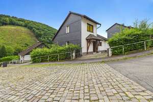 SCHADE IMMOBILIEN - Attraktives Einfamilienhaus mit zwei Garagen und Wohlfühlcharakter! – Die vollständige Adresse der Immobilie erhältst du vom Anbieter., 58840 Plettenberg – Vorschaubild 21