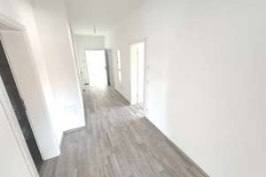 ERSTBEZUG! Sonnige und schöne 3-Zimmer-Dachgeschoss-Wohnung mit Balkon! – Lavendelweg 8, 85551 Kirchheim bei München – Vorschaubild 19