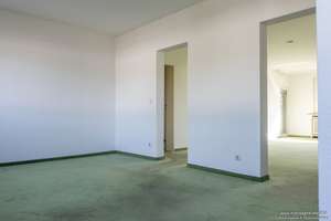 Selbstnutzung oder Kapitalanlage? Großzügige Vierzimmer-Wohnung mit Balkon im Zentrum von Brackwede – Die vollständige Adresse der Immobilie erhältst du vom Anbieter., 33647 Brackwede, Bielefeld – Vorschaubild 12