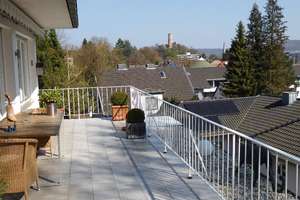 Provisionsfrei! Elegante Terrassenwohnung mit Panoramablick in Godesberg-Schweinheim zu verkaufen – Die vollständige Adresse der Immobilie erhältst du vom Anbieter., 53177 Schweinheim, Bonn – Vorschaubild 2