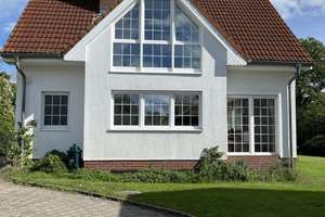 Günstiges, vollständig renoviertes 4-Raum-Einfamilienhaus mit EBK in Berlin Blankenfelde (Pankow) – Die vollständige Adresse der Immobilie erhältst du vom Anbieter., 13159 Blankenfelde, Berlin – Vorschaubild 1