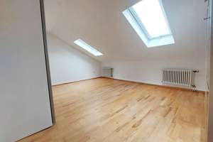 Traumwohnung mitten in der City: super ruhig mit Dachterrasse, Parkett, Aufzug .... – Die vollständige Adresse der Immobilie erhältst du vom Anbieter., 65185 Mitte, Wiesbaden – Vorschaubild 11