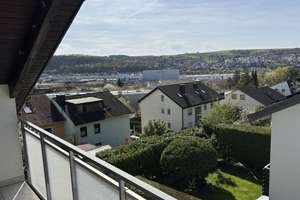 3-Zimmer-Wohnung Dachgeschoss Würzburg Dürrbachau Balkon möbliert