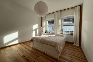 Helle, lichtdurchflutete, großzügig geschnittene 3-Zimmer-Wohnung mit Balkon in Düsseldorf – 40472 Rath, Düsseldorf – Vorschaubild 12