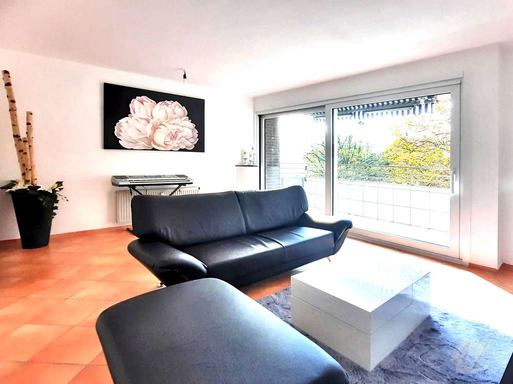 Traumwohnung in Düsseldorf-bezugsfrei