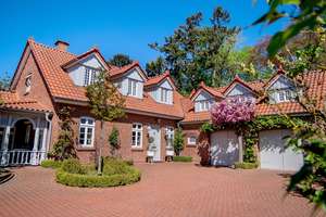 Traumhaft malerisches Wohnhaus mit Doppelgarage, Nebengebäude in Wardenburg-Hundsmühlen/an der Hunte – Die vollständige Adresse der Immobilie erhältst du vom Anbieter., 26203 Wardenburg – Vorschaubild 3