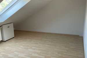 Familien aufgepasst: Reihenhaus mit ausgebautem Dach sucht neue Eigentümer – Karlsruhe – Vorschaubild 25