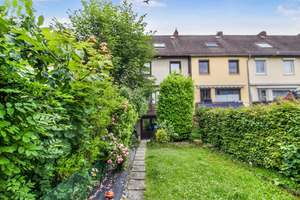Bremen-Kattenesch: Gemütliches Reihenhaus mit Ausbaureserve im Dachgeschoss – Die vollständige Adresse der Immobilie erhältst du vom Anbieter., 28277 Kattenesch, Bremen – Vorschaubild 2