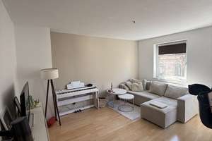 Wohnen mit Charakter: Zwei-Zimmer-Wohnung in Kassel-Mitte – Weigelstraße 14, 34117 Mitte, Kassel – Vorschaubild 1