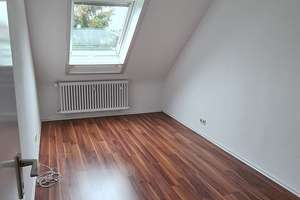 Modernisierte 5,5-Zimmer-Dachgeschosswohnung in Stuttgart-Heumaden – Fenchelstr 15, 70619 Heumaden, Stuttgart – Vorschaubild 11