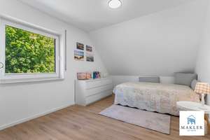 Wohnen und Arbeiten auf hohem Niveau~EFH mit vielseitig nutzbarem Praxisbereich in Westoverledingen – Die vollständige Adresse der Immobilie erhältst du vom Anbieter., 26810 Westoverledingen – Vorschaubild 18