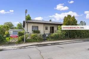 IMMOBERLIN.DE - Sehr familienfreundlicher Bungalow mit Südwestgarten in ruhiger Lage – Die vollständige Adresse der Immobilie erhältst du vom Anbieter., 12349 Buckow, Berlin – Vorschaubild 1