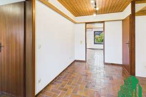 Großzügiges 6-Zimmer-Reihenmittelhaus mit Garten und Garage in Krefeld-Hüls – courtagefrei – Die vollständige Adresse der Immobilie erhältst du vom Anbieter., 47839 Hüls, Krefeld – Vorschaubild 2