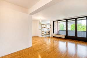 Düsseltal: Wohnen mit Weitblick – großzügige ETW mit Aufzug, zwei Balkonen und TG- Stellplatz – 40237 Düsseltal, Düsseldorf – Vorschaubild 3