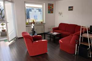 Sehr schöne, gut geschnittene gemütliche 2-Zimmer-Wohnung mit Balkon