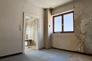 Bielefeld-SIGGI: Sanierungsbedürftiges ZFH | 195 m² Wfl + Spitzboden und Hinterhaus – Die vollständige Adresse der Immobilie erhältst du vom Anbieter., 33615 Mitte, Bielefeld – Vorschaubild 7