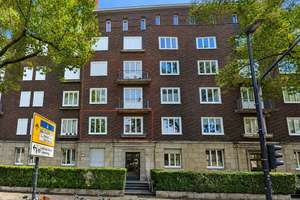 Designwohnung im
denkmalgeschützten Haus
Rheinpark – 40474 Golzheim, Düsseldorf – Vorschaubild 9