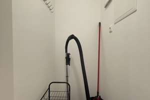 *** Provisionsfrei *** Hochwertig modernisierte&möblierte 3-Zimmer-Whg mit kleinem Garten – Guardinistraße 143, 81375 Neuhadern, München – Vorschaubild 6