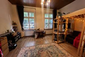 Altbau 1 Zimmer Wohnung mit separater Küche und Gemeinschaftsgarten