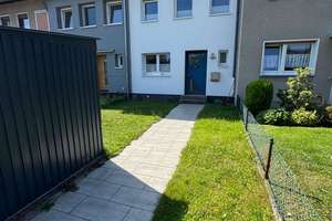 Wohnen in Porz ... Modernisiertes Reihenhaus in ruhiger Lage ! ca. 130 m² Wohnfläche