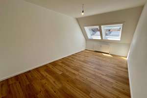 Provisionsfrei: 4-Zimmer-Dachgeschosswohnung mit Südbalkon & Garagenstellplatz in Schwachhausen – Scharnhorststraße -, 28211 Radio Bremen, Bremen – Vorschaubild 12