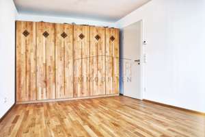 Stilvolle Stadtresidenz mit Balkon und Garten – ruhig, grün, zentral! – Die vollständige Adresse der Immobilie erhältst du vom Anbieter., 91052 Röthelheim, Erlangen – Vorschaubild 7