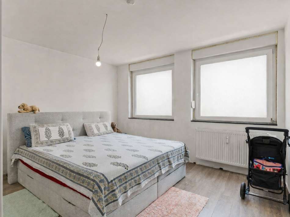 Schlafzimmer (2.OG)