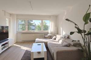 Zentrumsnahe 3-Zimmer-Wohnung mit Balkon und schönem Blick ins Grüne – Die vollständige Adresse der Immobilie erhältst du vom Anbieter., 71229 Leonberg – Vorschaubild 2