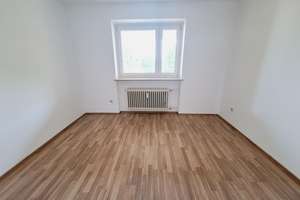 Schöne 3-Zimmer-Wohnung mit Balkon in Augsburg-Hochzoll zu vermieten – Hindelanger Straße 51B, 86163 Hochzoll-Nord, Augsburg – Vorschaubild 4