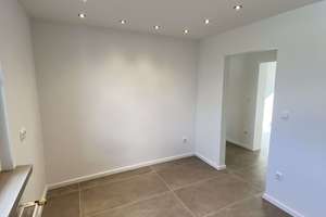 modern, zentral, hell, offen, heizgünstig, schönes Bad u. Steinboden, Einbaustrahler – Neumühler Str. 48, 46149 Schwarze Heide, Oberhausen – Vorschaubild 10