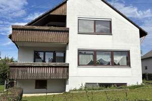 Seltene Gelegenheit! ZFH mit Garagen u. Scheune auf großem Grundstück – Im Gässle 1, 89182 Bernstadt – Vorschaubild 2