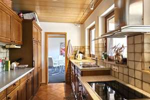 2 Fam.Haus mit großem Büro im EG! Modernisiert! Neue Heizung, PV-Anlage, Doppelgarage, 4 Stellplätze – Die vollständige Adresse der Immobilie erhältst du vom Anbieter., 72587 Römerstein – Vorschaubild 24