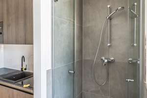 NEW *Paul & Partner* STILVOLLE ALTBAUWOHNUNG MIT CHARME UND MODERNER EINBAUKÜCHE ! – Die vollständige Adresse der Immobilie erhältst du vom Anbieter., 65183 Mitte, Wiesbaden – Vorschaubild 8