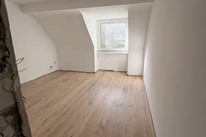 Kernsanierter Wohntraum - 2 Zimmer Dachgeschoss – Bunsenstraße 12, 45145 Holsterhausen, Essen – Vorschaubild 8