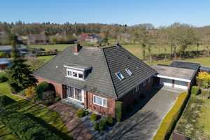Großzügiger Bungalow mit Doppelgarage in Aurich! – Aurich (Kreis) – Vorschaubild 2